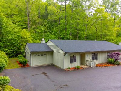 1011A Oak Creek Rd, Franklin, NC, 28734