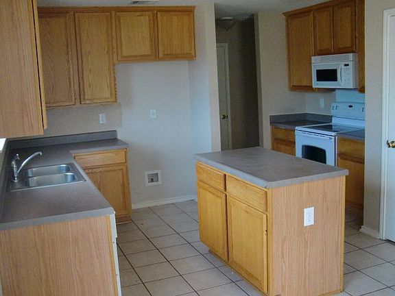 5th image of 226 Val Verde Dr