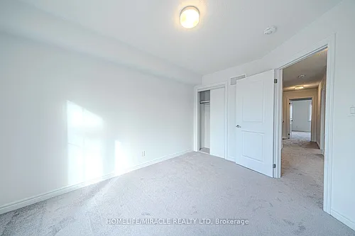 1054 Lockie Dr Photo 1