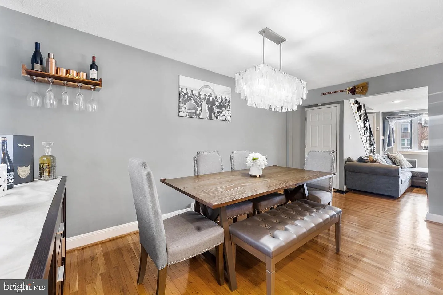 3 bed, 1.5 bath, 1120 sqft, $2,000 — Photo 3