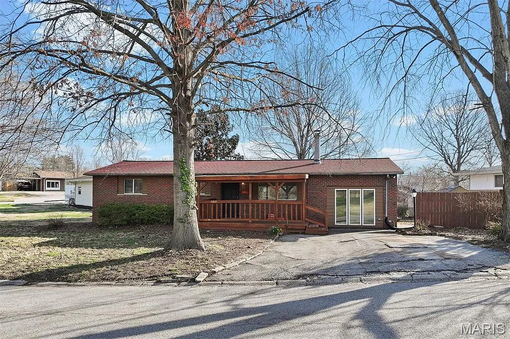 4821 Wick Mor Dr photo 1