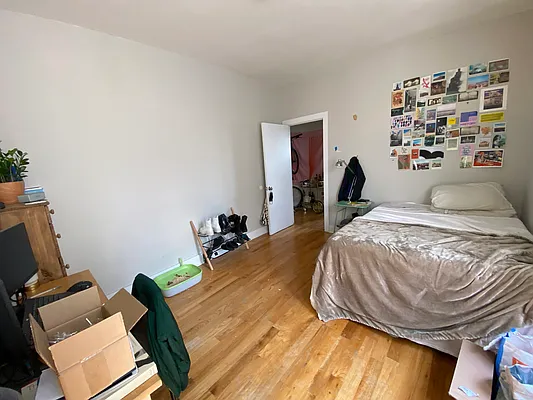 Rented by Mdays Realty | media 17