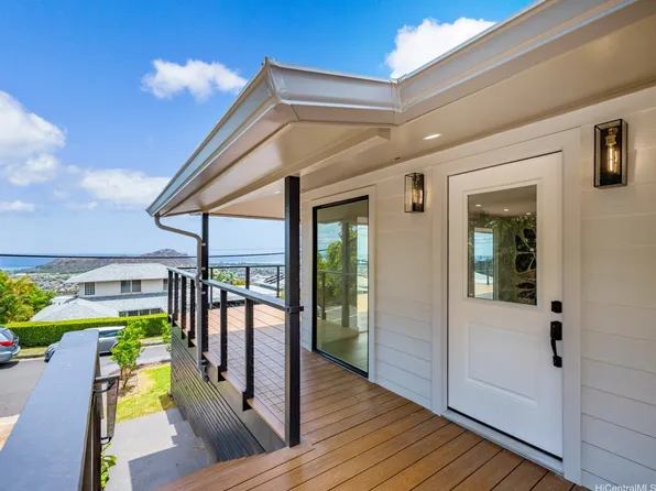 2012 Iwi Way, Honolulu, HI 96816