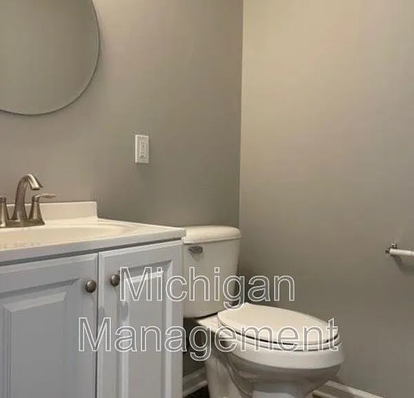411 Wright St — Photo 9
