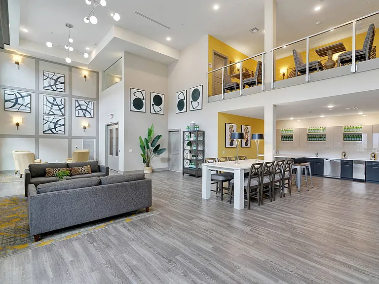 Amara at Metropark — Photo 7