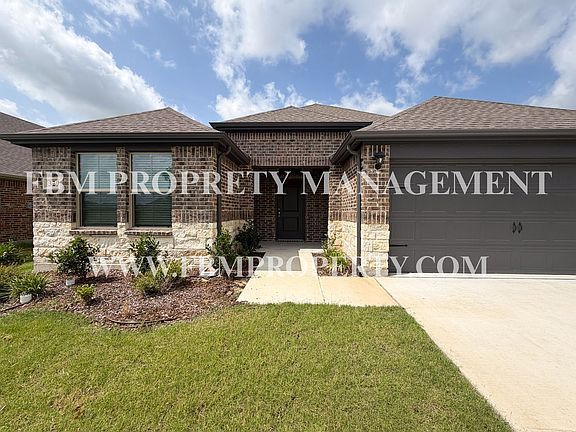 2nd image of 329 Thoroughbred St