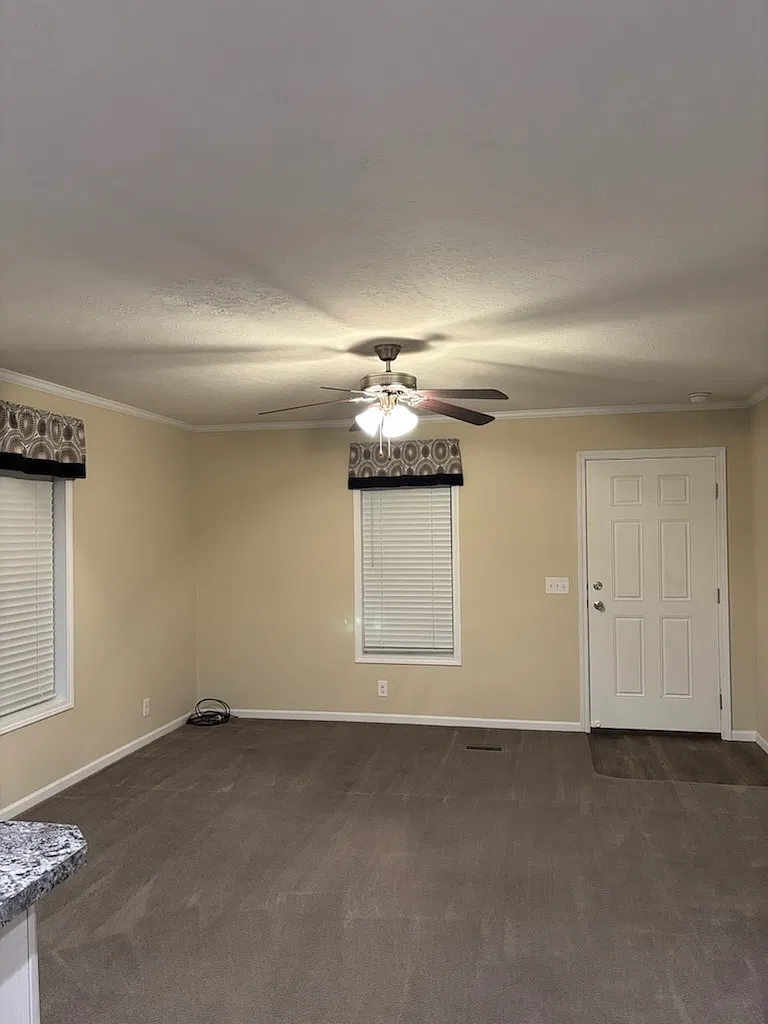 3 bed, 1200 sqft, $1,500 — Photo 4