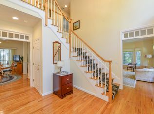 19 Pheasant Run, North Kingstown, RI 02852