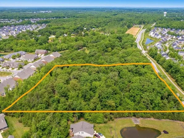 McDaniel Rd, Waldorf, MD 20603