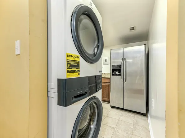 1403 Northgate Sq Unit 12B, Reston, VA 20190