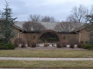 149 S Woodlawn Ct, Wichita, KS 67218