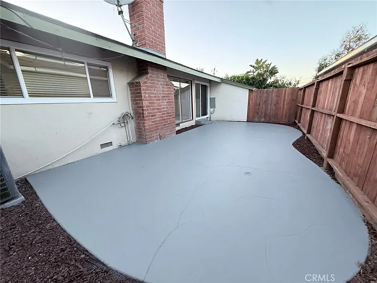 11092 Dallas Dr — Photo 4