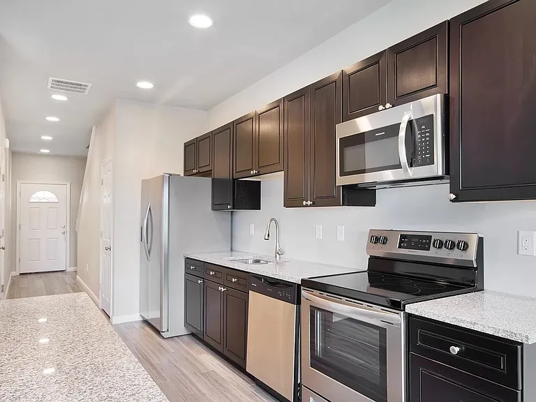 2621 Sable Blvd — Photo 3