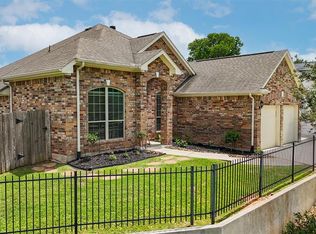 923 Lakeview Dr, Montgomery, TX 77356