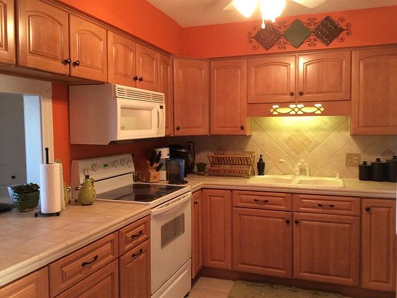 3rd image of 328 Champion Hills Rd Unit 14B
