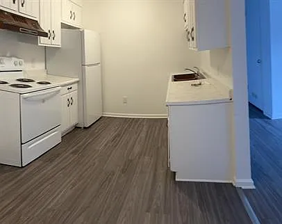 302 13th Avenue - 2C — Photo 2