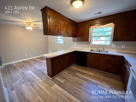5th image of 421 Aspen Dr