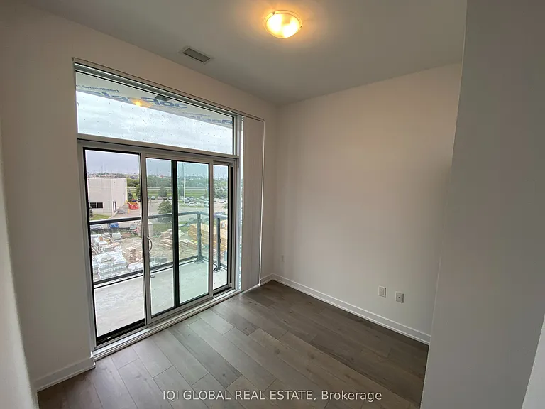60 Honeycrisp Cres E #318 — Photo 9