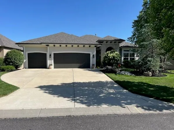 24847 W 98th St, Lenexa, KS 66227