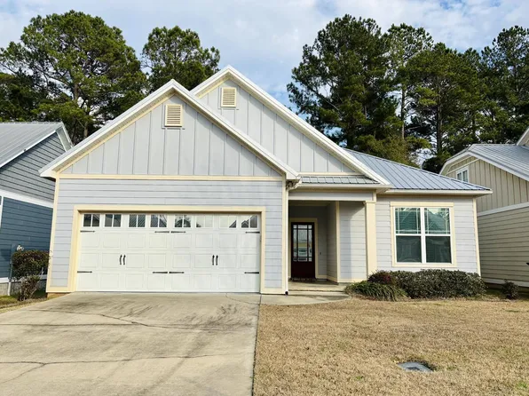 208 Chloe Ct, Dothan, AL 36303