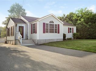 12 Litchfield Pl, Rocky Hill, CT 06067