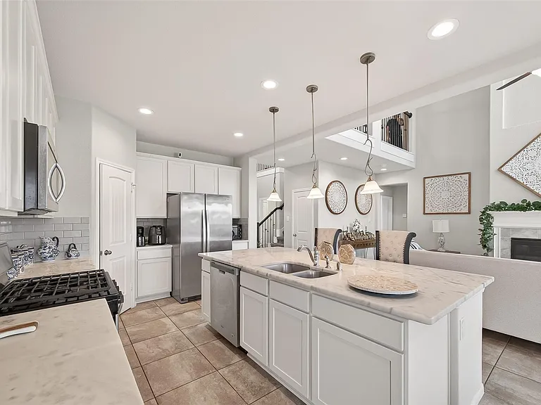 3723 Lake Varano Cir — Photo 14