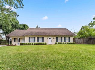 1383 Dahlia St, Baton Rouge, LA 70808