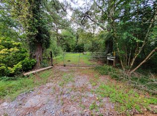745 Plantation Ln, Defuniak Springs, FL 32433