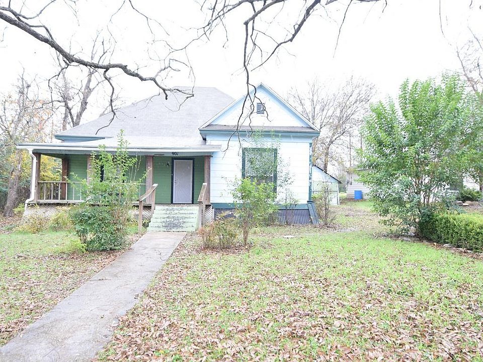 1st image of 901 E Avenue B