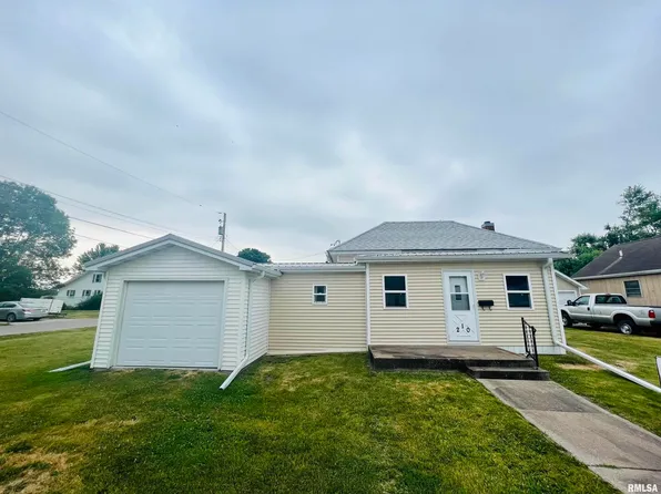 210 NE 7th Ave, Aledo, IL 61231