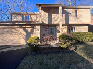 2467 Cotswold Rd, Toledo, OH 43617