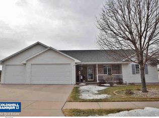 2013 Mayflower St, Kaukauna, WI 54130