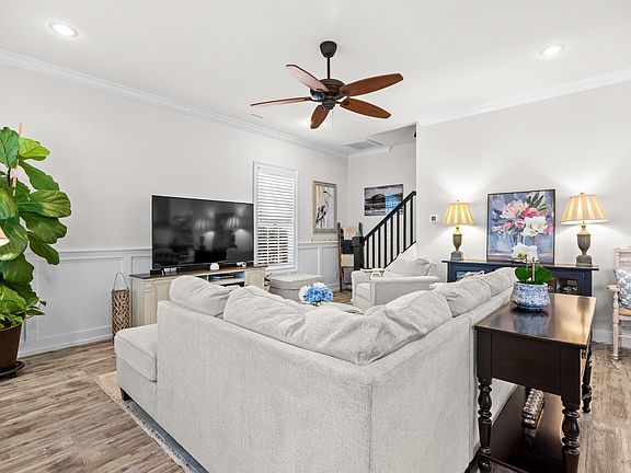 4th image of 237 Outboard Dr.