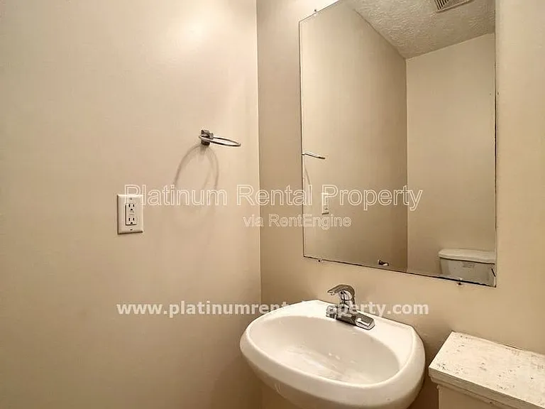 5687 Windfall Ln — Photo 14