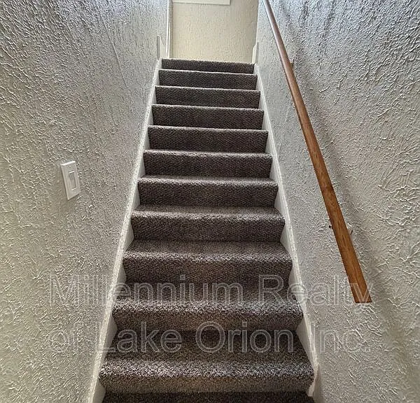 49 Neome Dr — Photo 8