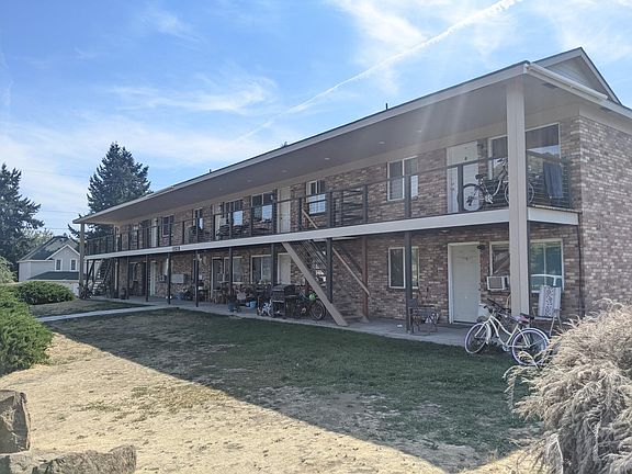 3rd image of 304 E Barker St #6
