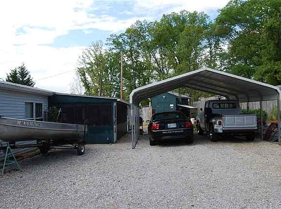 Screen Porch & Carport