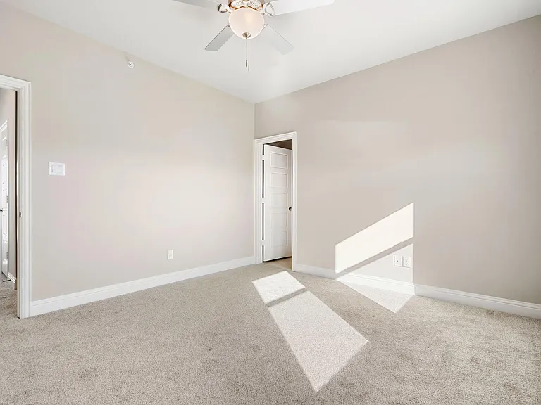 2041 Layla Dr — Photo 11