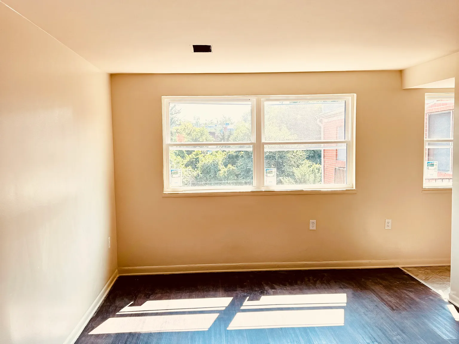 2530 Park Pl SE — Photo 4