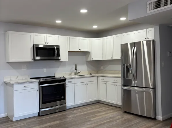 8418 W Monterosa St, Phoenix, AZ 85037