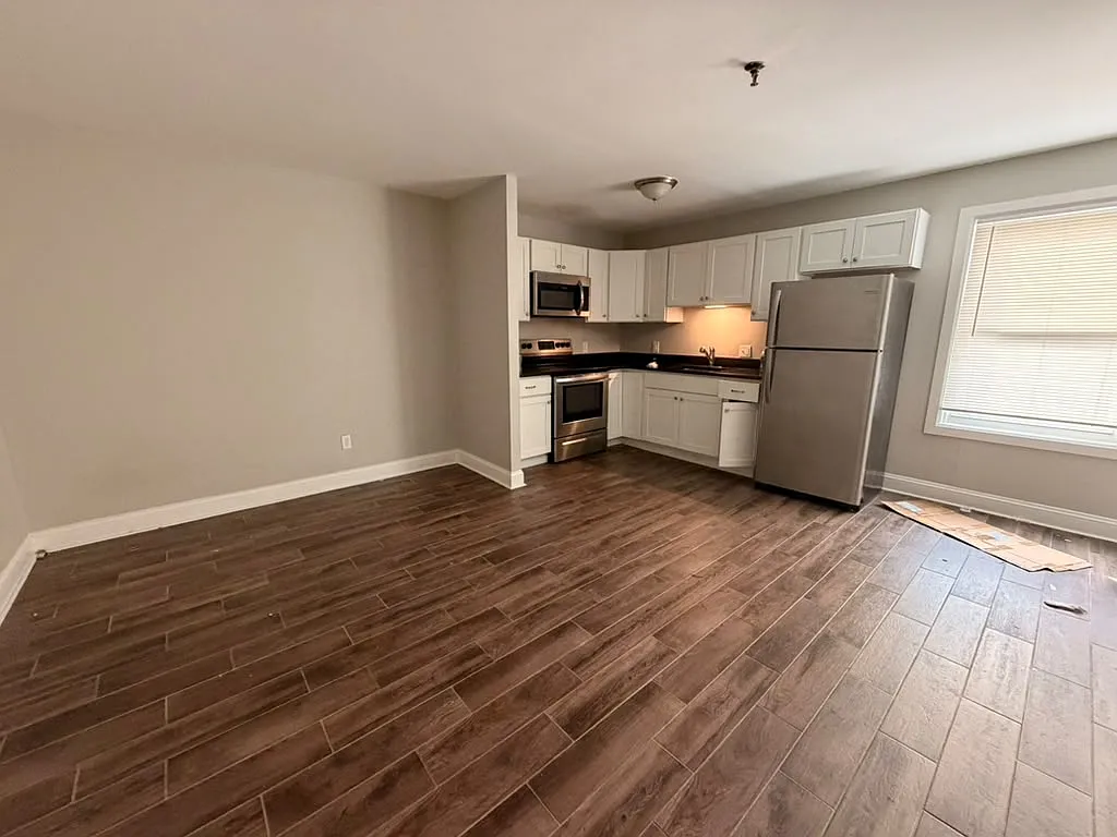 1 bed, $1,425 — Photo 4