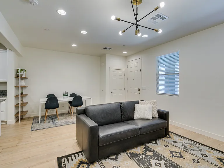 77 Alamere Falls Dr — Photo 19