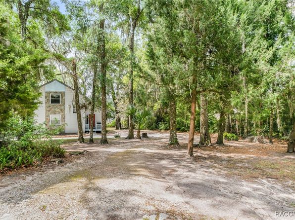 3546 E Perry St, Inverness, FL 34453
