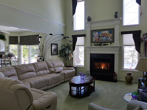 3rd image of 33646 Saint Francis Dr