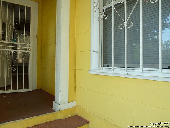 4th image of 1227 McKinley Ave