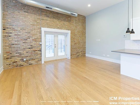 5th image of 2057 N Hoyne Ave #1E