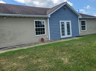 2201 Kickapoo Dr, Danville, IL 61832