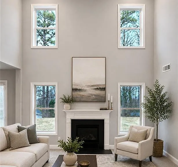 4462 Silver Oak Dr SW — Photo 2