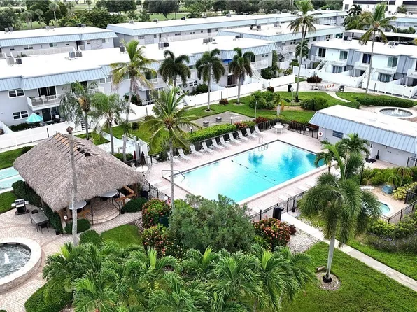 6777 Winkler Rd #156, Fort Myers, FL 33919