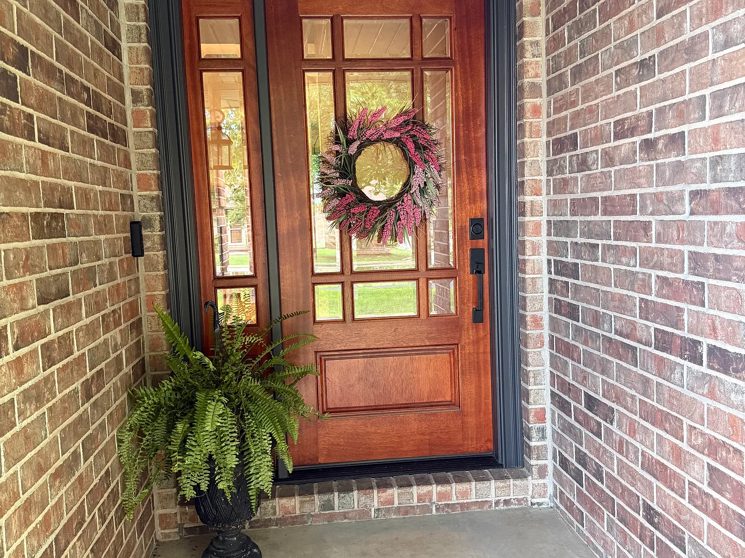 3 bed, 1650 sqft, $1,750 — Photo 2